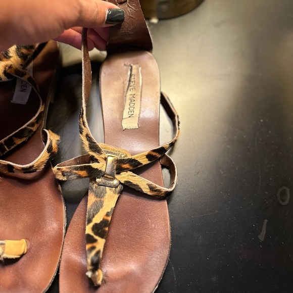 Steve Madden 9 - Picture 2 of 3